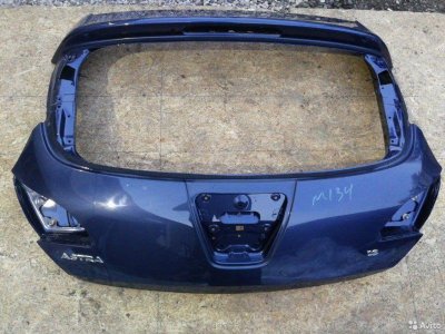 Дверь багажника Opel Astra J хэтчбек A16XER 2010