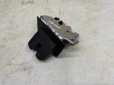 Замок багажника Audi Q8 2021