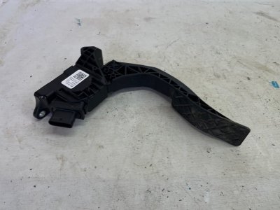 Педаль газа Audi Q8 2021