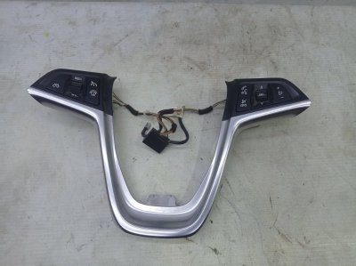 Кнопка в руль Opel Astra-J 2012 GTC