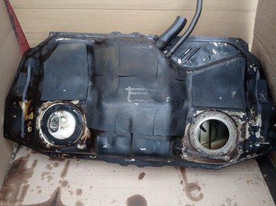 Бензобак Nissan AVENIR 2000 W11