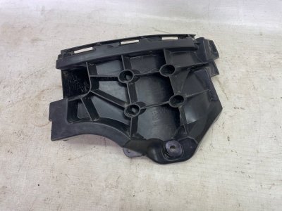 Кронштейн бампера Audi Q8 2021