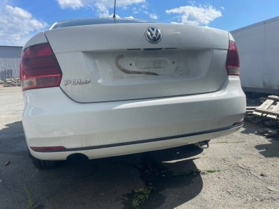 Бампер Volkswagen Polo 2017
