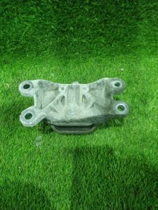 Подушка кпп Audi A5