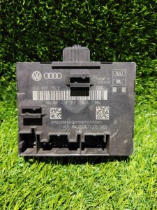 Блок управления дверьми AUDI A6 C7 2012 4G