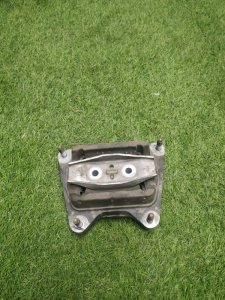 Подушка кпп AUDI A4 2005 B7