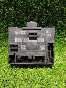 Блок управления дверьми AUDI A6 C7 2012 4G