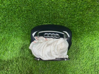 Подушка безопасности в руль AUDI A8 2011 D4