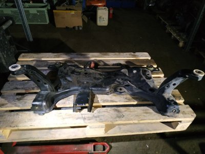 Подрамник Mazda 3 BL