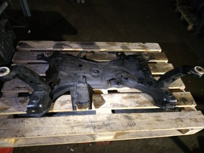 Подрамник Mazda 3 BL