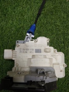 Замок двери VOLKSWAGEN TIGUAN 2009 5N1