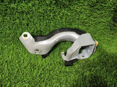Петля крышки багажника AUDI A6 C6 2010 4F2
