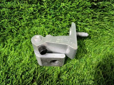 Петля двери AUDI A6 C7 2011 4G2