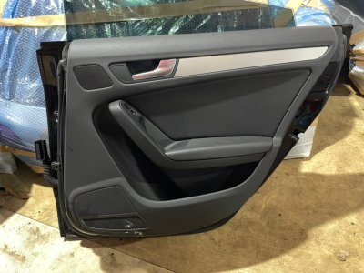 Обшивка двери AUDI A5 2010 8T5