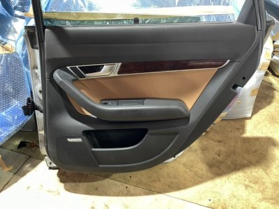 Обшивка двери AUDI A6 C6 2006 4F2