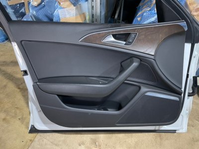 Обшивка двери AUDI A6 C7 AVANTE 2012 4G
