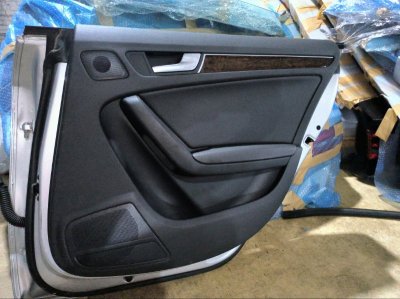 Обшивка двери AUDI A5 2011 8T5