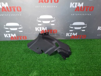 Накладка задней стойки Ford Focus 3 2013