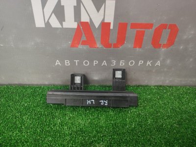 Направляющая стекла двери Lada X-Ray Cross 2022