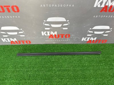 Уплотнитель перед. прав. внутренний(бархотка) Ford Focus 3 2013