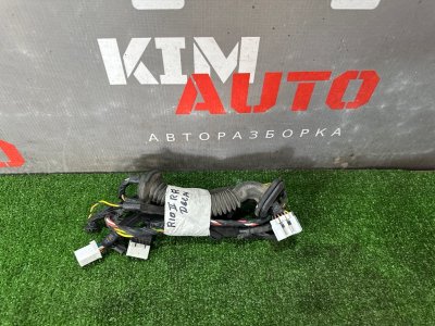 Проводка двери Kia Rio 3 2013 HB