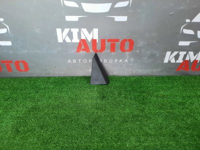 Накладка двери треугольник Kia Rio 3 HB 2013