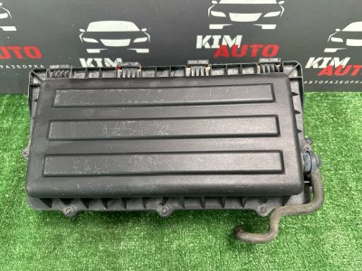 Корпус воздушного фильтра Skoda Fabia 2 2012 HB