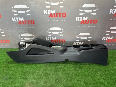 Консоль между сидений Kia Rio 3 HB 2013