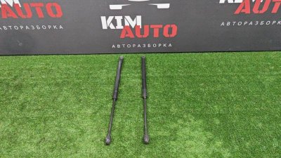 Амортизаторы крышки багажника Hyundai ix35 2012