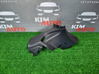 Накладка задней стойки Ford Focus 3 2013