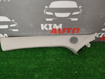 Накладка передней стойки Lada X-Ray Cross 2022