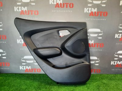 Обшивка двери задняя левая (дверная карта) Hyundai ix35 2011