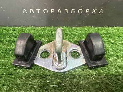 Ответная часть замка багажника Kia Ceed 1 2010 ED