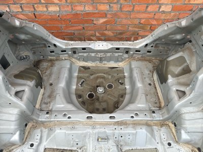 Пол багажника (тазик) и задняя панель Kia Ceed 1 HB 2012 ED