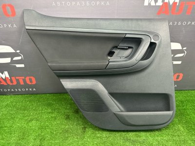 Обшивка двери Skoda Fabia 2 2011