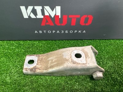 Кронштейн опоры двигателя Skoda Fabia 2 2011