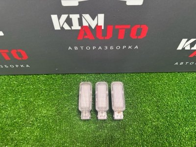 Плафон подсветки багажника Audi Q7 2007 4L