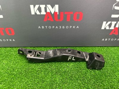 Кронштейн переднего бампера Kia Ceed 1 HB 2012 ED