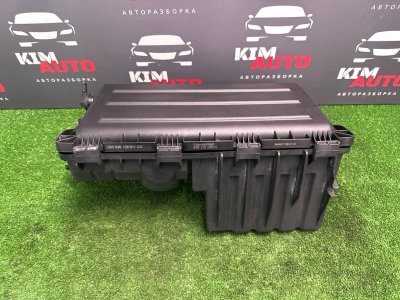 Корпус воздушного фильтра Skoda Fabia 2 2011