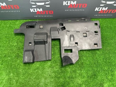Накладка торпедо Audi Q7 2007 4L