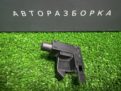 Концевик ручника Skoda Fabia 2 2011