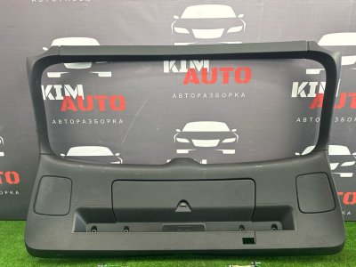 Обшивка крышки багажника Audi Q7 2007 4L