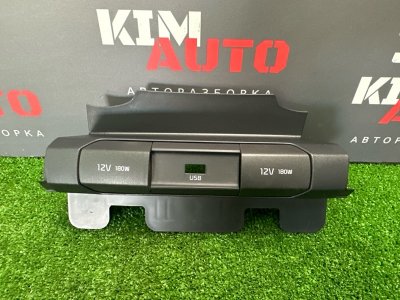Блок розеток 12V Kia Rio X 2021