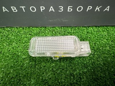 Плафон подсветки салона Skoda Rapid 2016