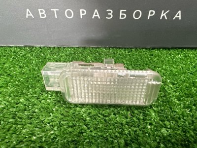 Плафон салонный Skoda Fabia 2 2011 HB