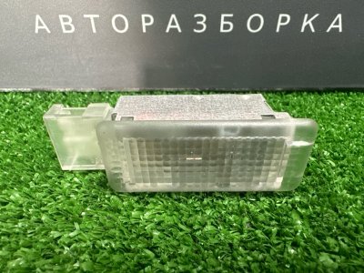 Плафон салонный Skoda Fabia 2 2011 HB