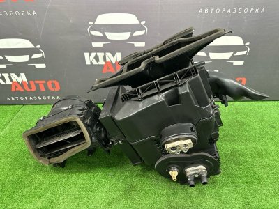 Отопительпечка Skoda Rapid 2016