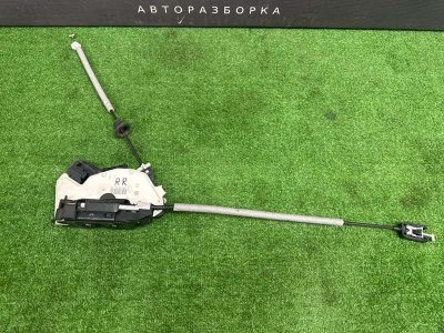 Замок двери Skoda Rapid 2016