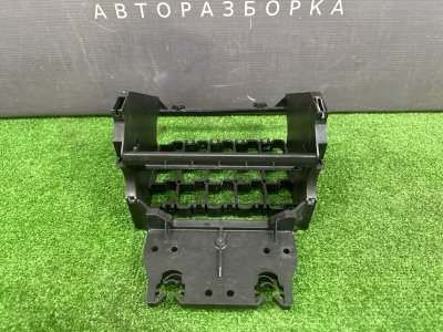 Кронштейн блока предохранителей Skoda Fabia 2 2011 HB