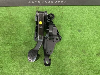 Педаль тормоза Skoda Rapid 2016